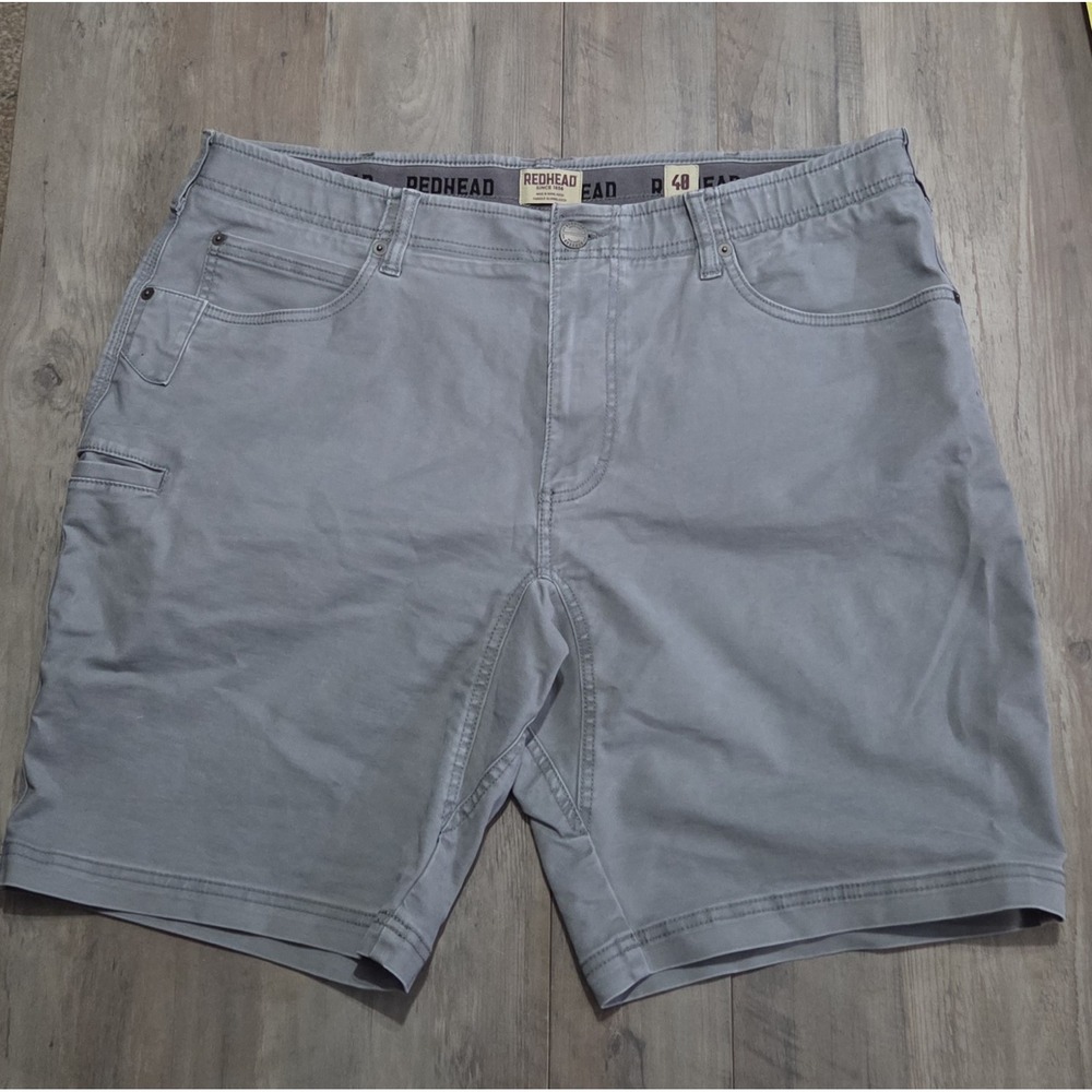 Red Head Gray Chico Shorts Men Sz 40 (9" Inseam)